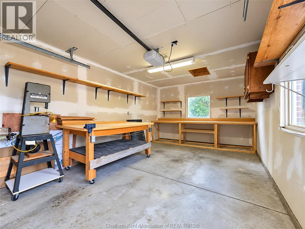 10 Birchwood Street — photo 36