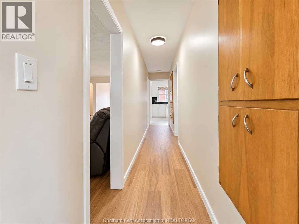 10 Birchwood STREET - 38