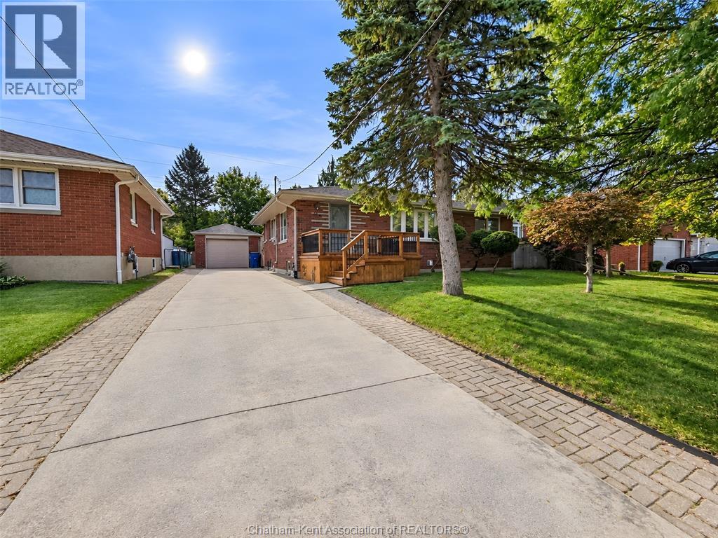10 Birchwood Street — photo 4