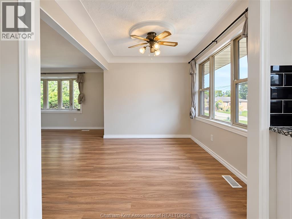 10 Birchwood Street — photo 43