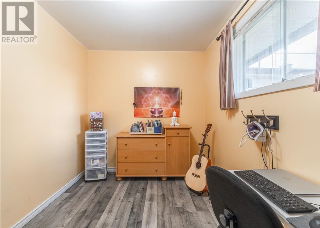 3329 Romeo Street — photo 13