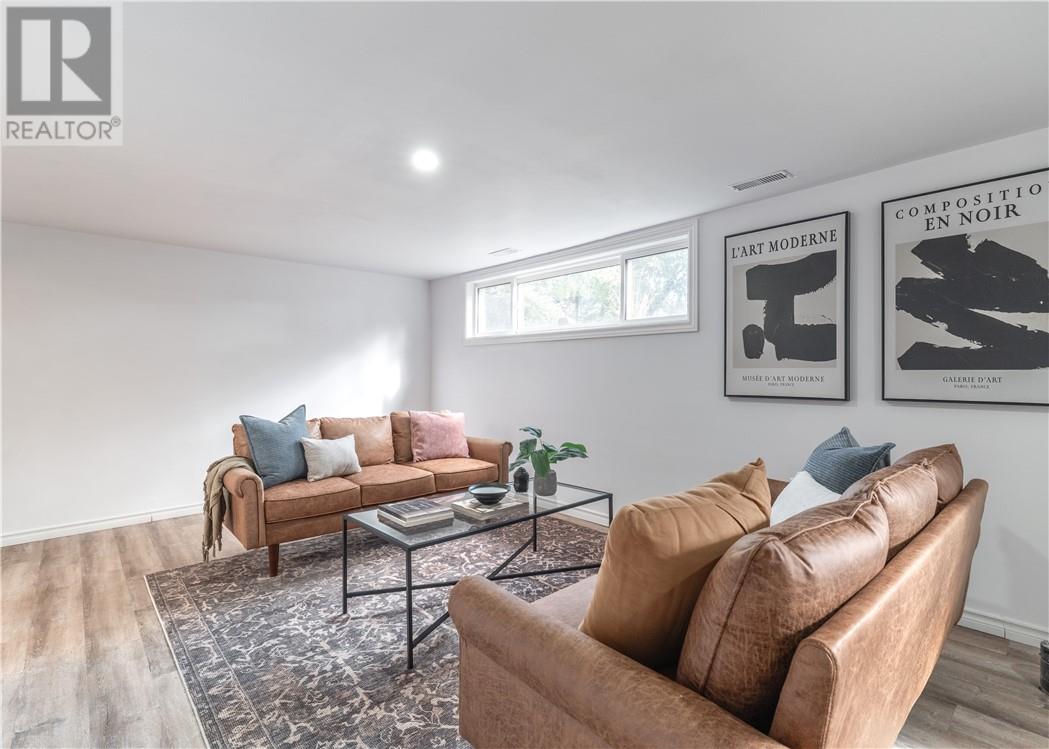 3329 Romeo Street — photo 18