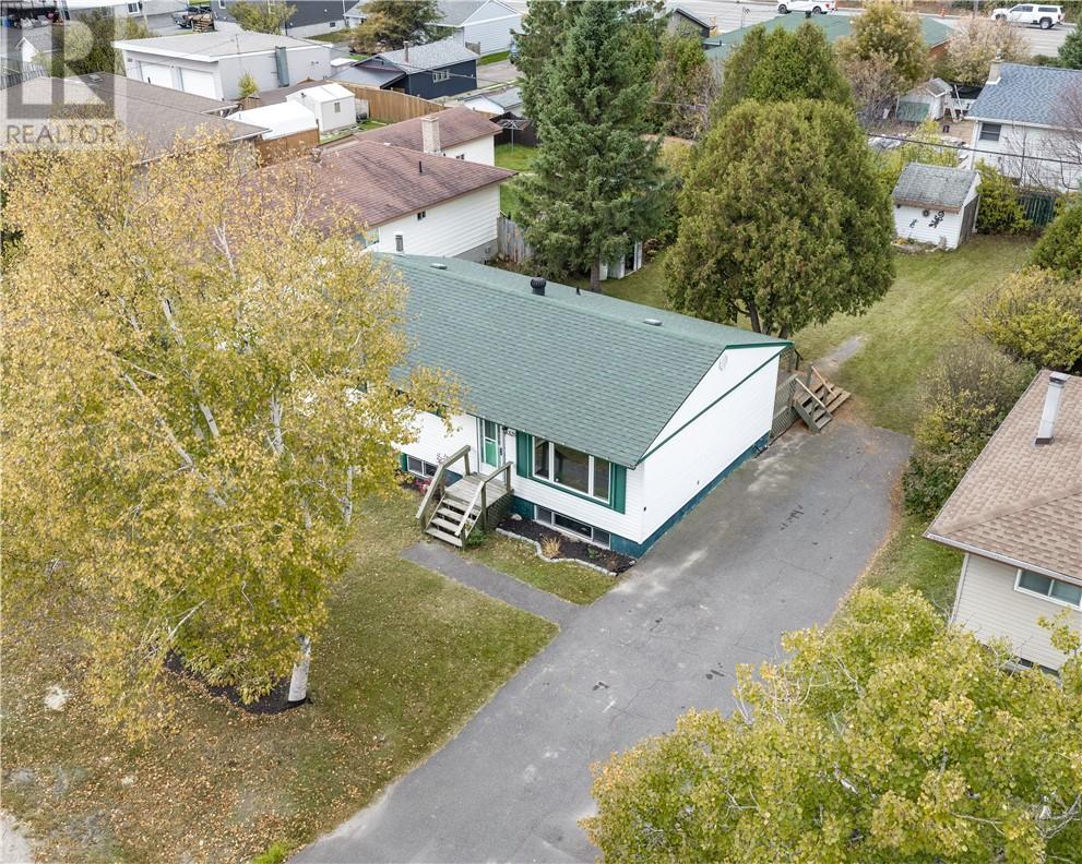 3329 Romeo Street — photo 27
