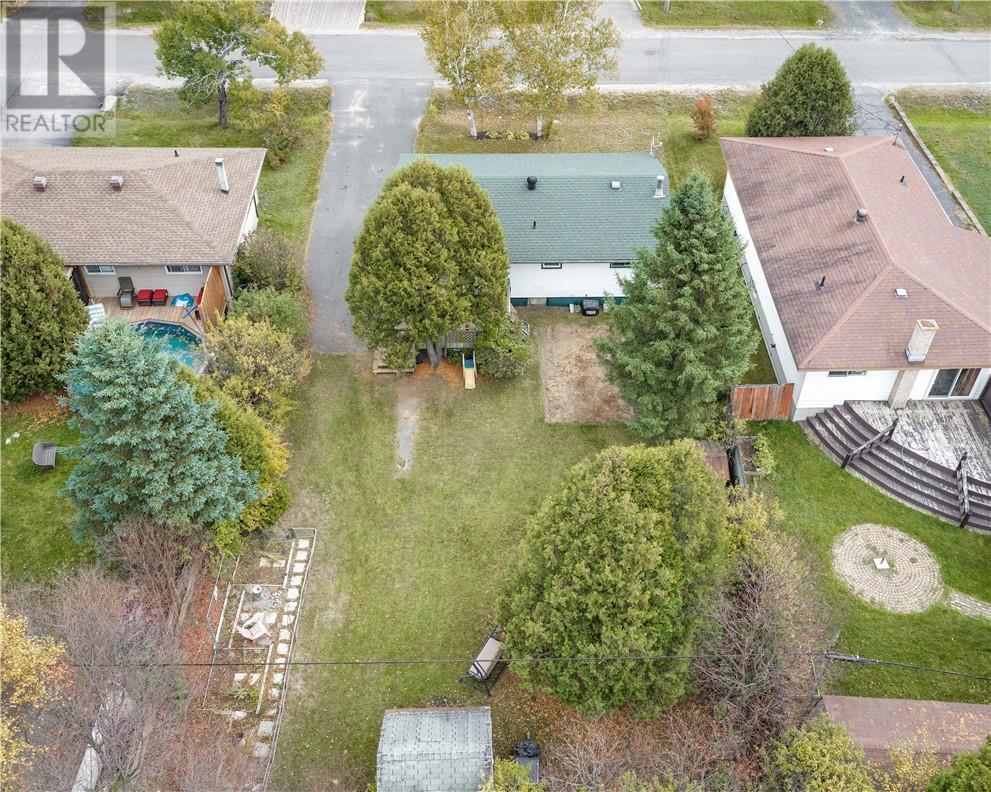 3329 Romeo Street — photo 30