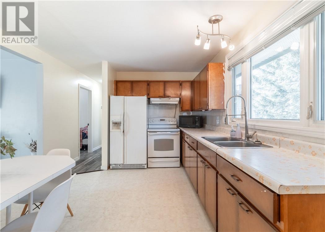 3329 Romeo Street - 6