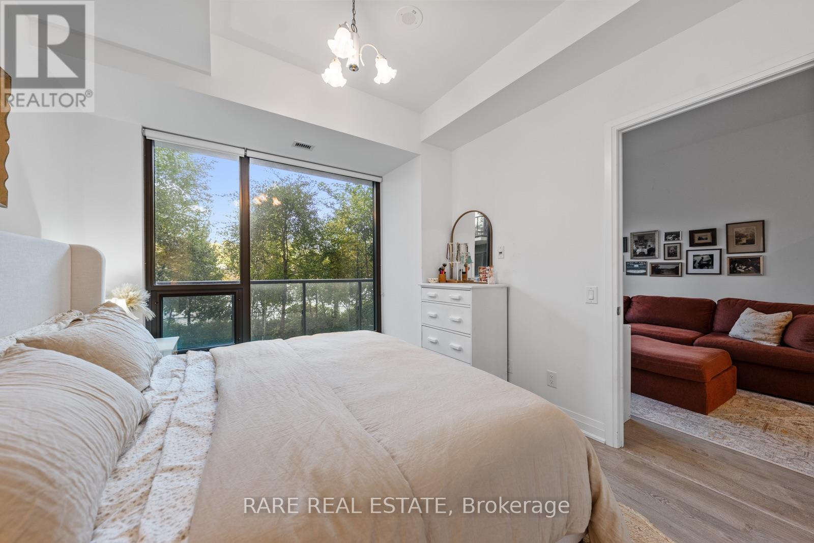 #331 280 HOWLAND AVENUE - 9