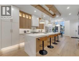 4pc Bathroom - 2428 36 Street Sw, Calgary, AB T3E2Z5 Photo 15