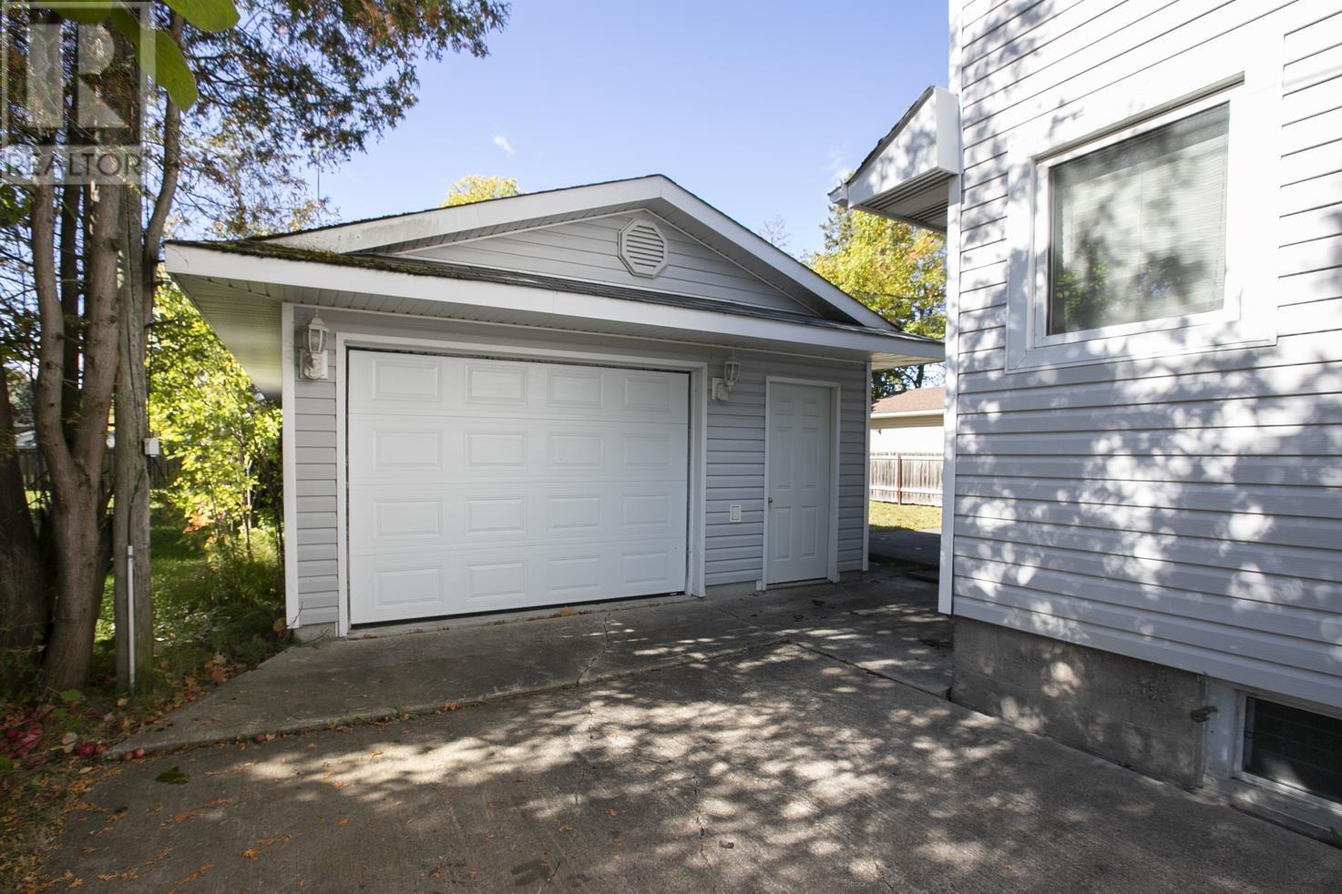 57 McCrea ST - 4