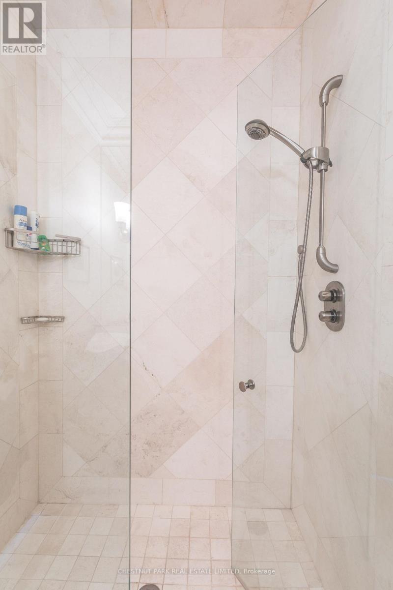 40 Maple Avenue — photo 25