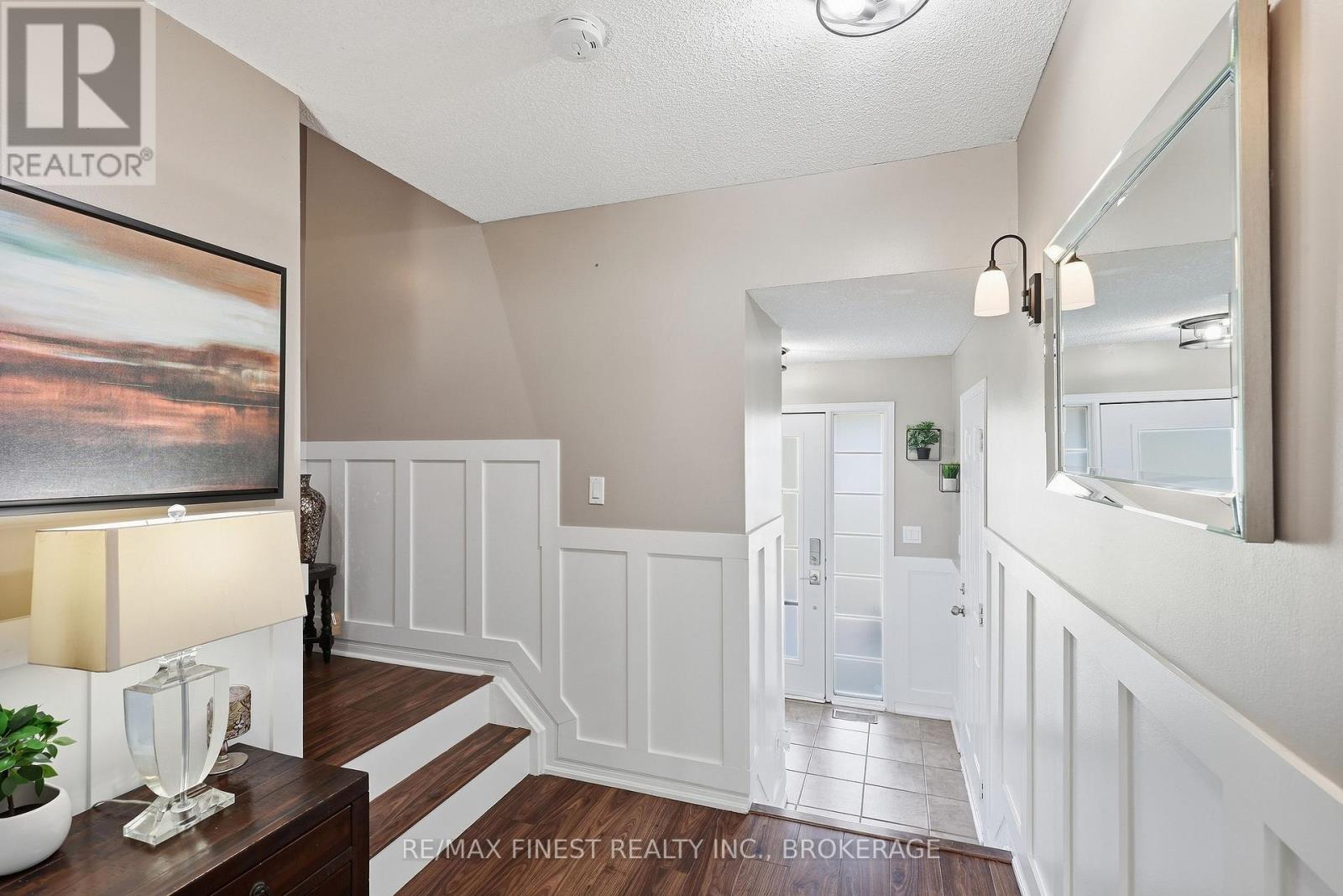 1377 Brackenwood Crescent — photo 10