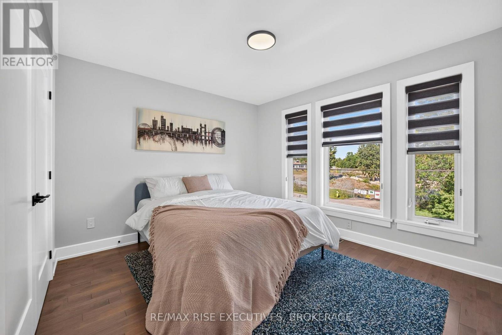 14 Park Crescent — photo 35