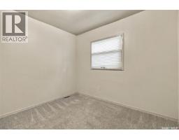 2430 Mcdonald Street, Regina, SK S4N2Z3 Photo 9
