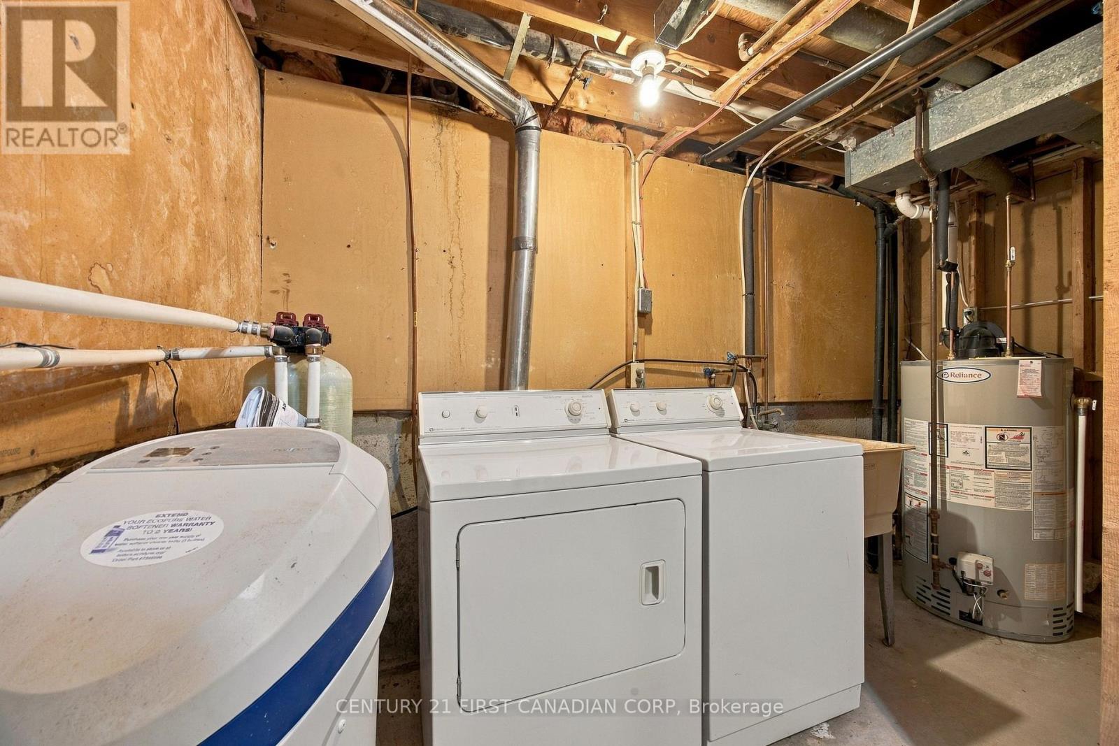 135 Nicoline Avenue — photo 30