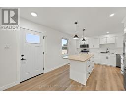135 Nicoline Avenue, Lucan Biddulph, ON N0M2J0 Photo 9