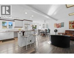 4615 31 Avenue NE - photo 4