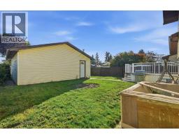 4615 31 Avenue NE - photo 44