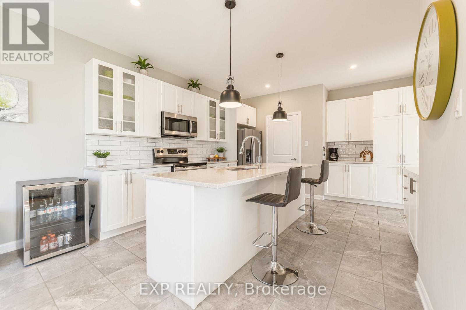 80 Lantern Road — photo 12