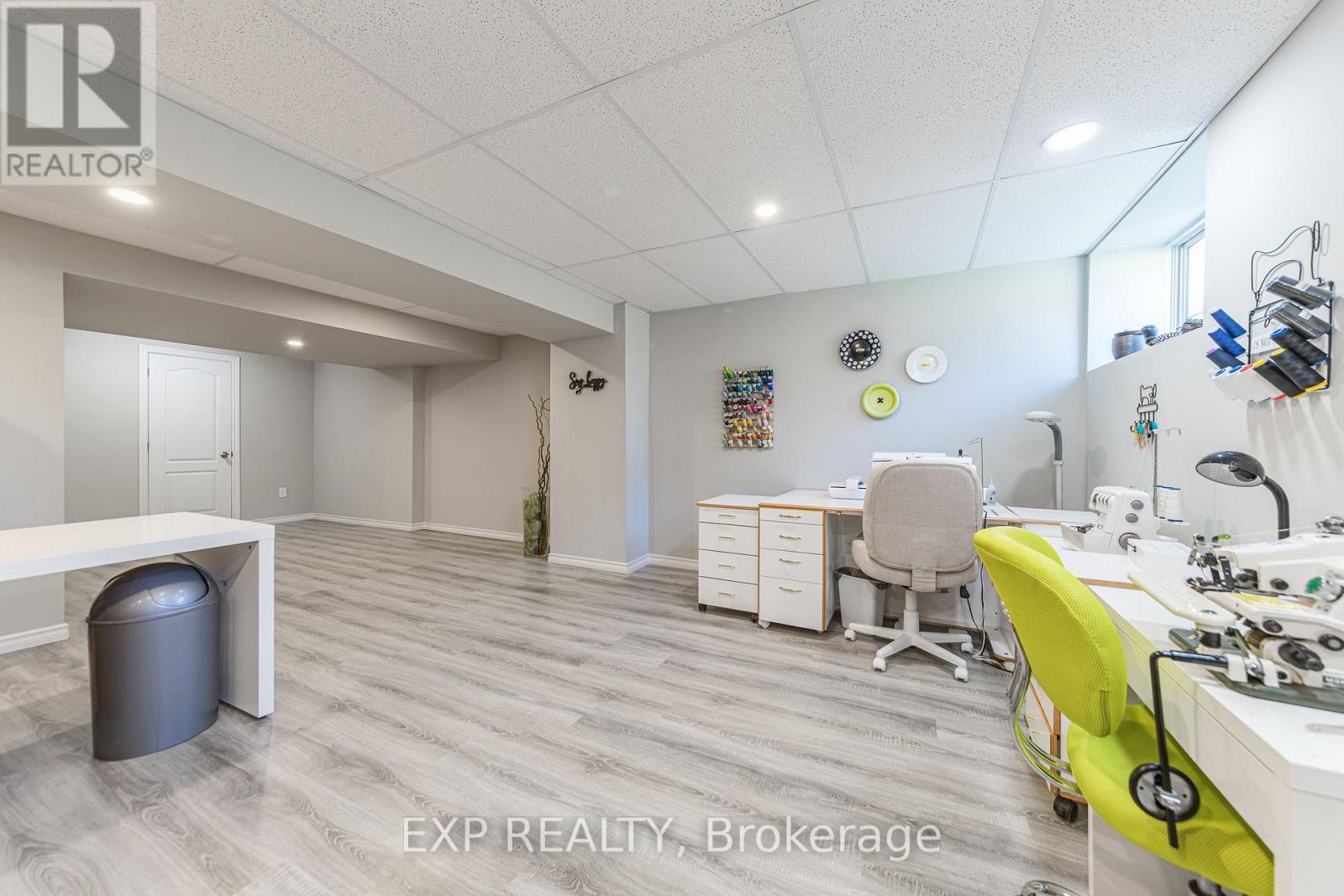 80 Lantern Road — photo 34