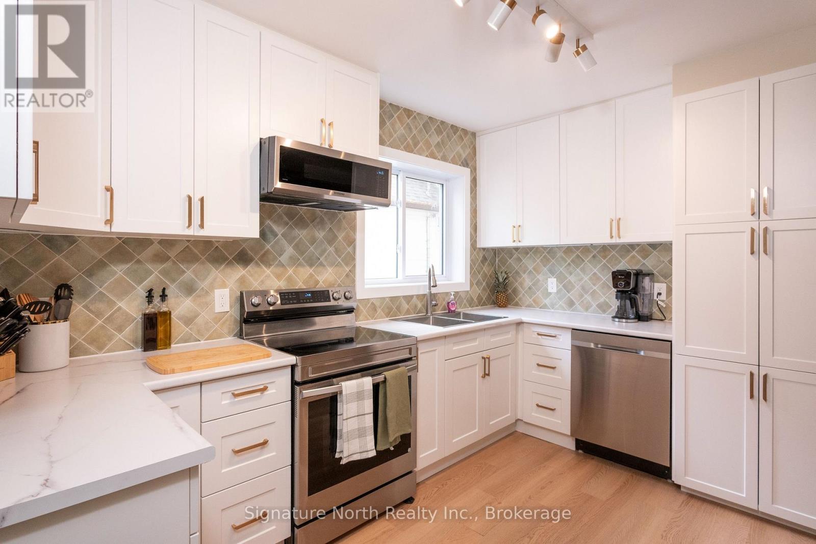 17 ONTARIO STREET W - 15