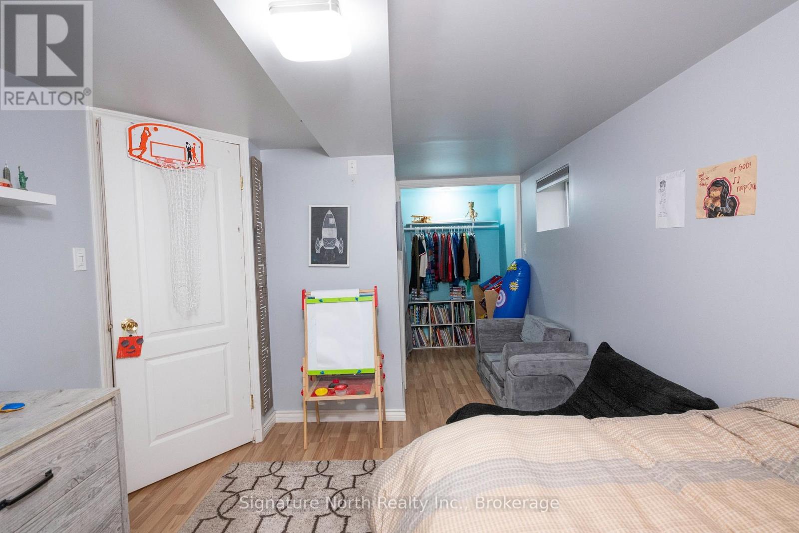 17 Ontario Street West — photo 34