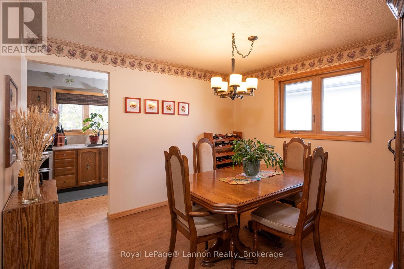 612 LANARK CRESCENT - 16