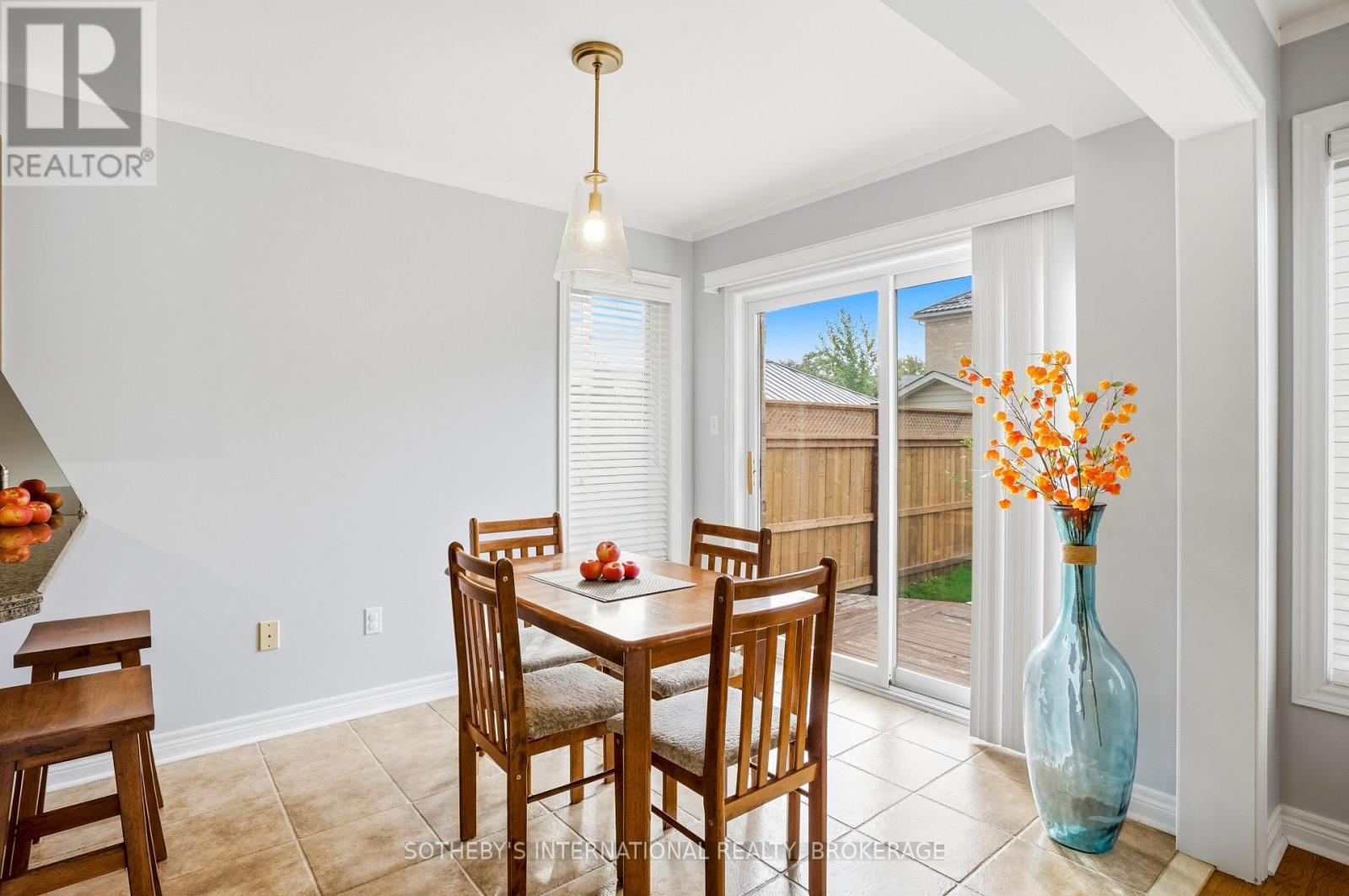 4 Alex Grant Place — photo 14