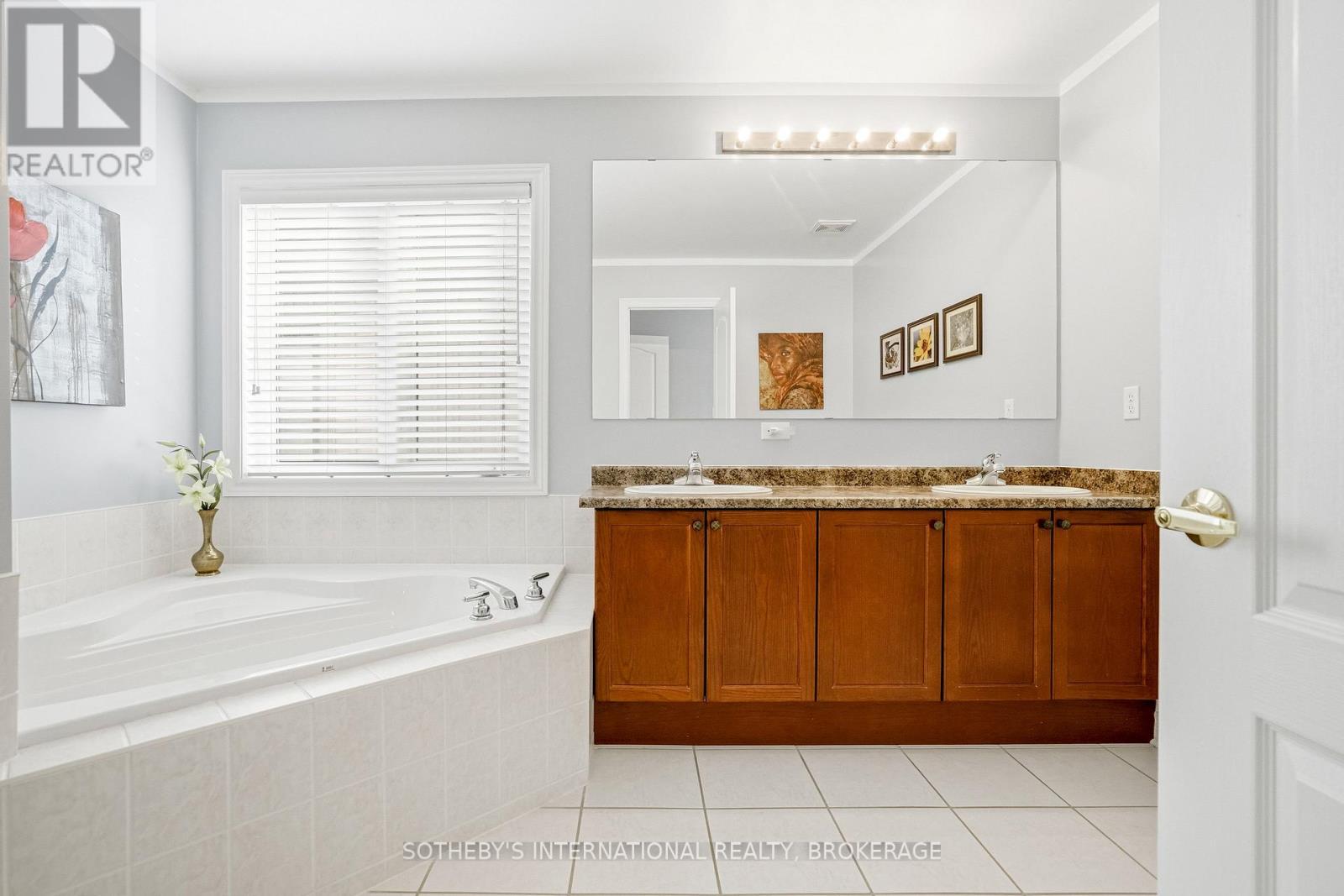 4 Alex Grant Place — photo 21