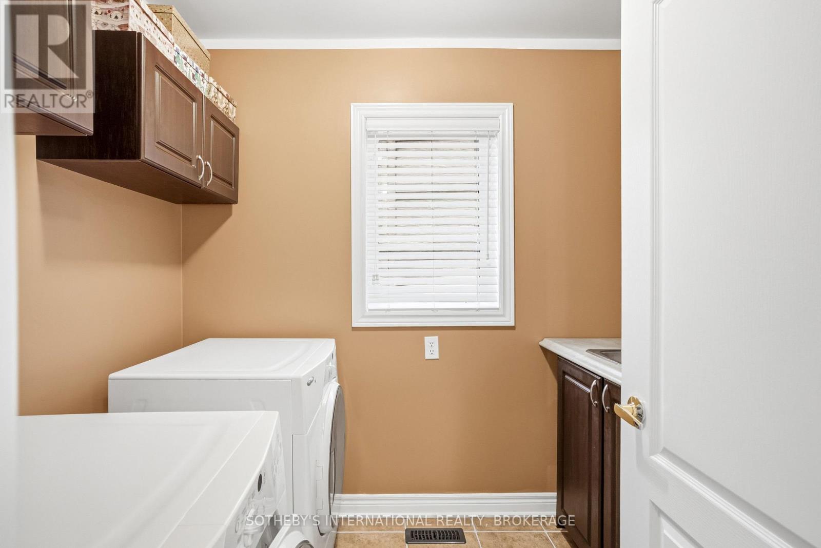 4 Alex Grant Place — photo 26
