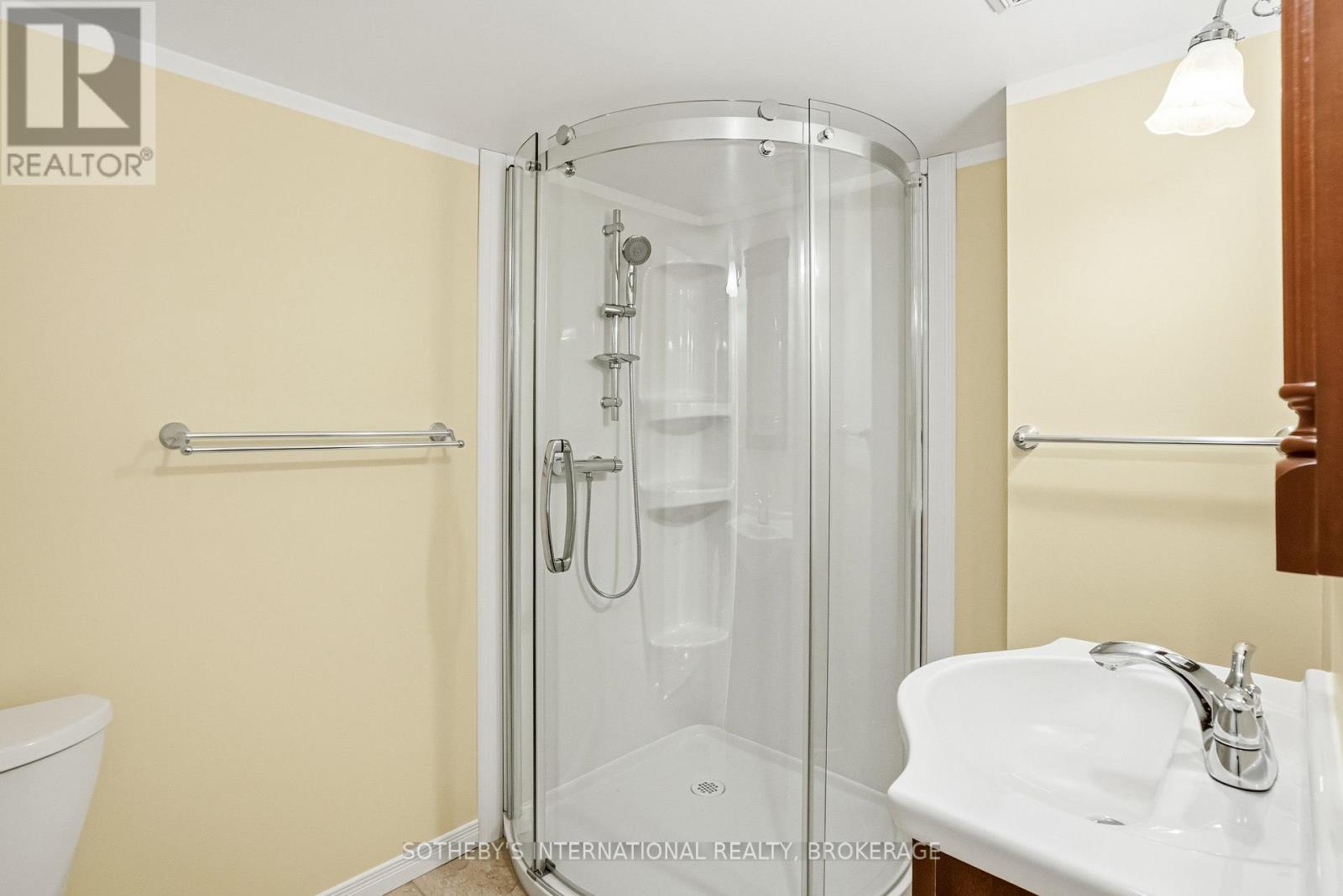 4 Alex Grant Place — photo 30