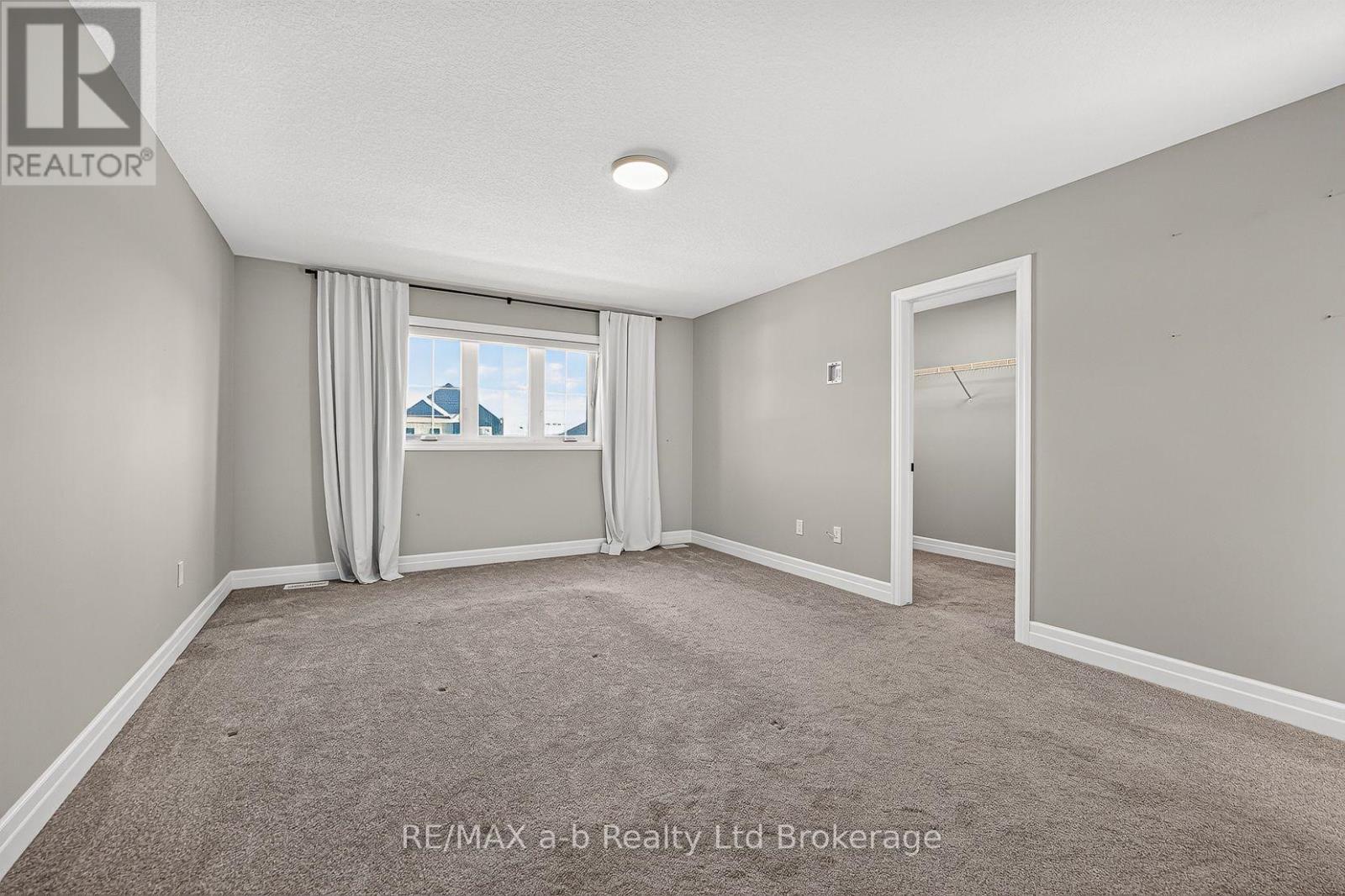 6 Diamond Street — photo 28