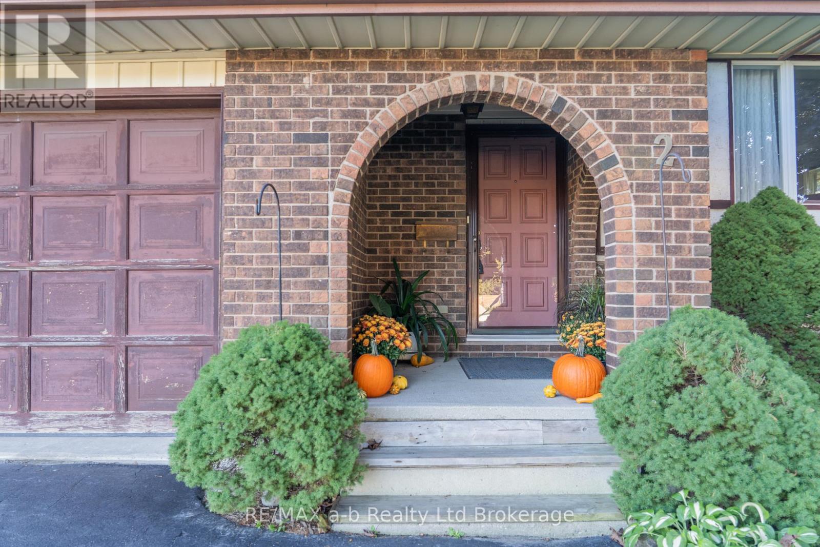 2 Cranberry Road — photo 3