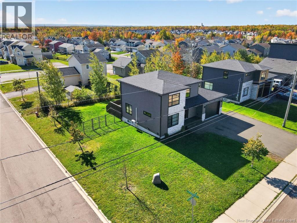 4 Francfort Crescent - 26