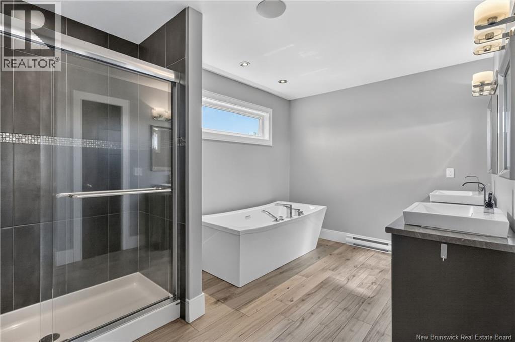 4 Francfort Crescent - 7