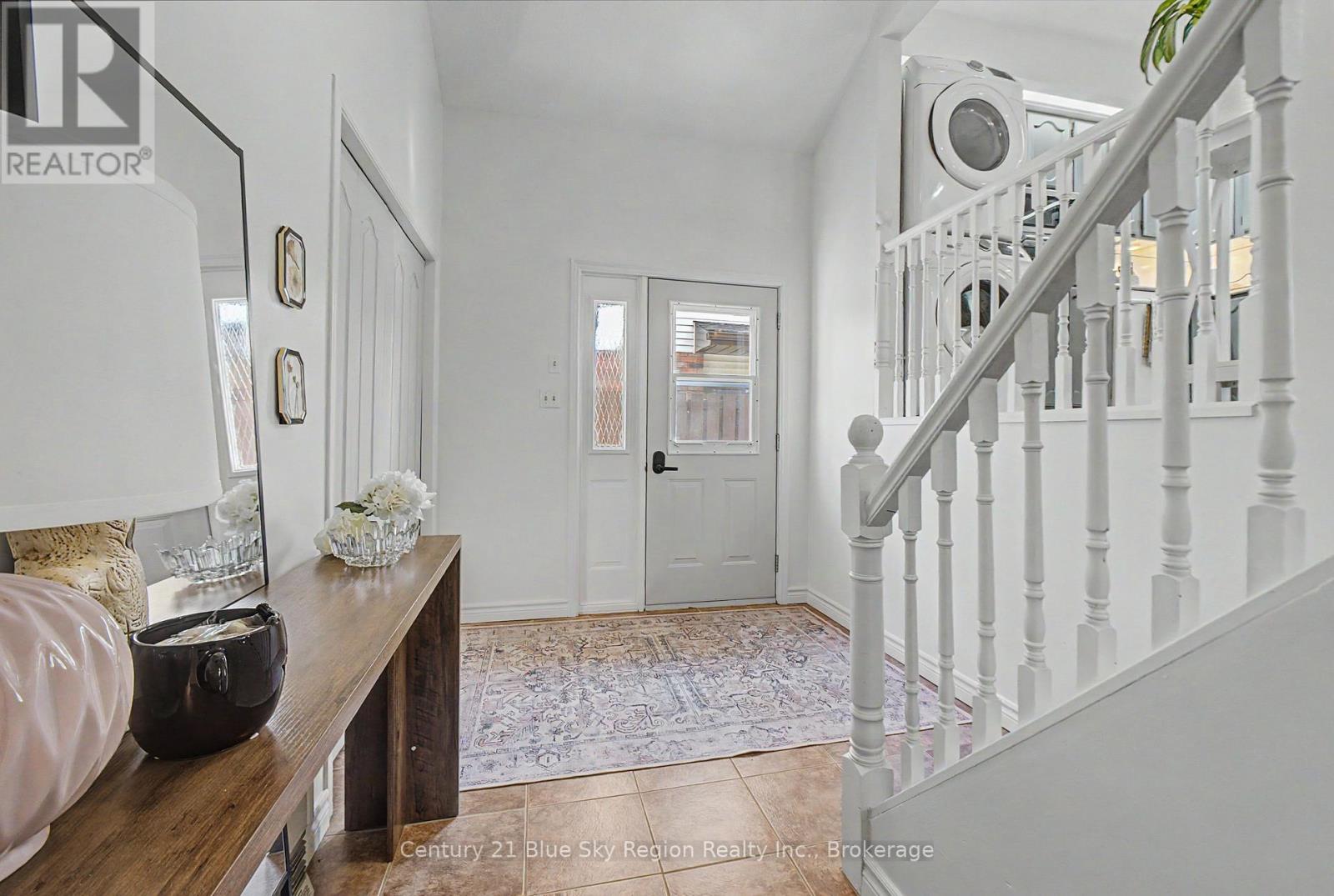 164 Labreche Drive — photo 3