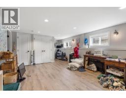 1260 Garkil Rd, Saanich, BC V8P2L3 Photo 20