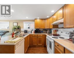 1260 Garkil Rd, Saanich, BC V8P2L3 Photo 25