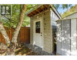 1260 Garkil Rd, Saanich, BC V8P2L3 Photo 40