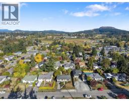 1260 Garkil Rd, Saanich, BC V8P2L3 Photo 47