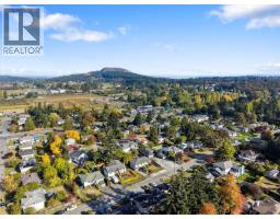 1260 Garkil Rd, Saanich, BC V8P2L3 Photo 49