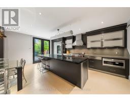 230 Strathallan Wood, Toronto, ON M5N1T4 Photo 15