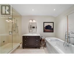 230 Strathallan Wood, Toronto, ON M5N1T4 Photo 25