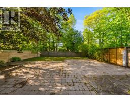 230 Strathallan Wood, Toronto, ON M5N1T4 Photo 34