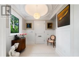 Family room - 230 Strathallan Wood, Toronto, ON M5N1T4 Photo 6