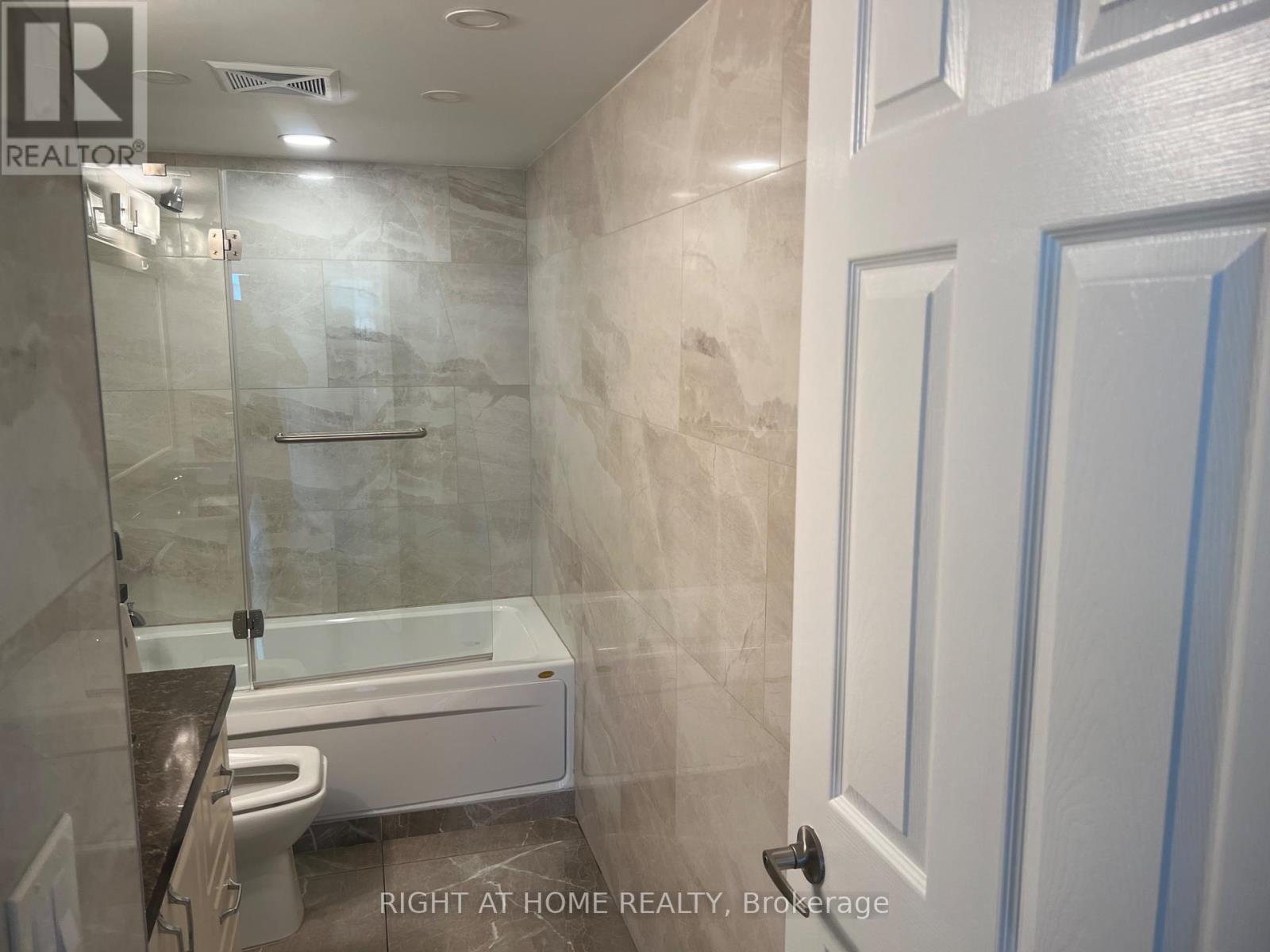 35 Hollywood Avenue — photo 11