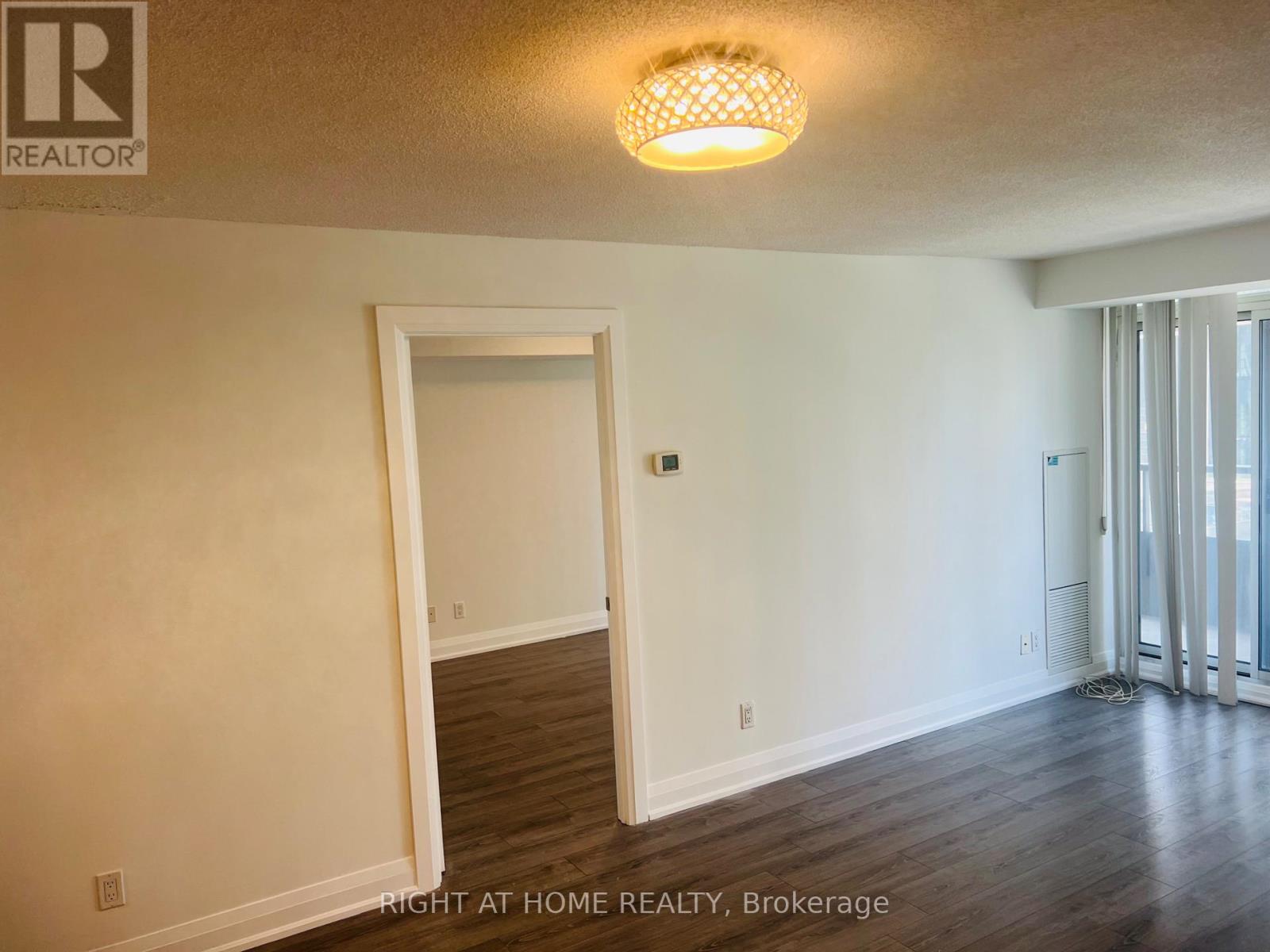 35 Hollywood Avenue — photo 18