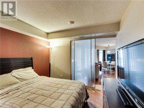 111 Elizabeth Street — photo 10