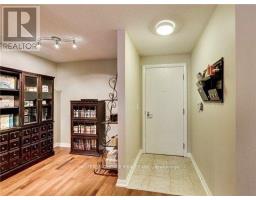 1001 - 111 Elizabeth Street, Toronto, ON M5G1P7 Photo 13