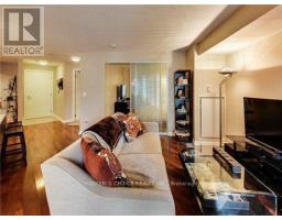 1001 - 111 Elizabeth Street, Toronto, ON M5G1P7 Photo 8