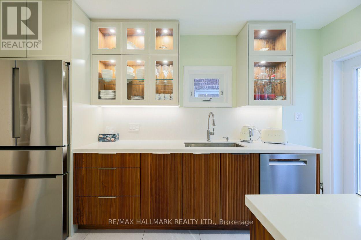 142 Hillsdale Avenue East, Toronto, ON photo 13