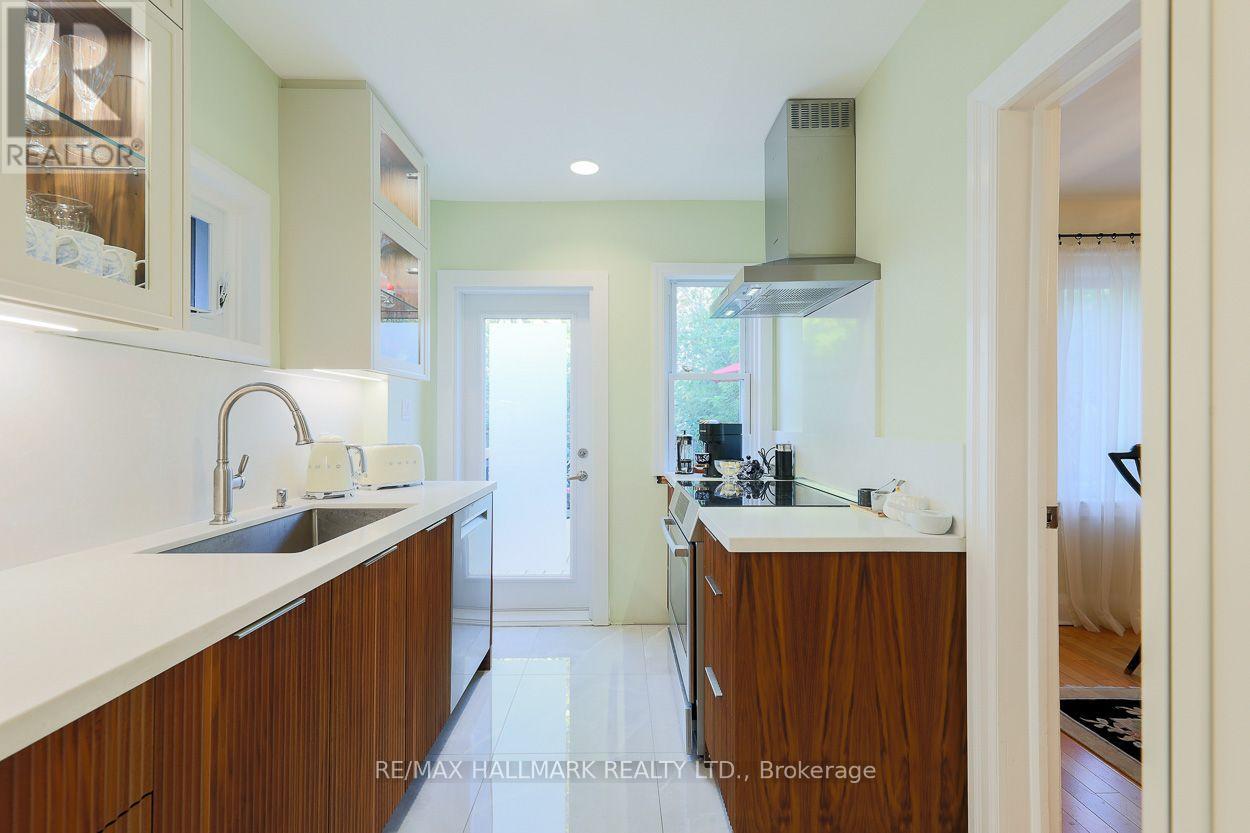 142 Hillsdale Avenue East, Toronto, ON photo 14